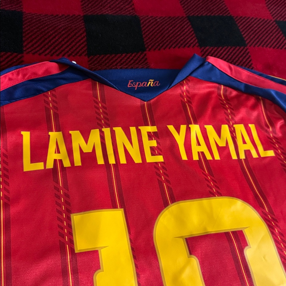 Spain 🇪🇸 #19 Lamine Yamal 2026 FIFA World Cup Adidas Home Jersey - Picture 10 of 11